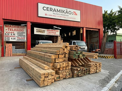 Fachada Ceramikão - Madeiras